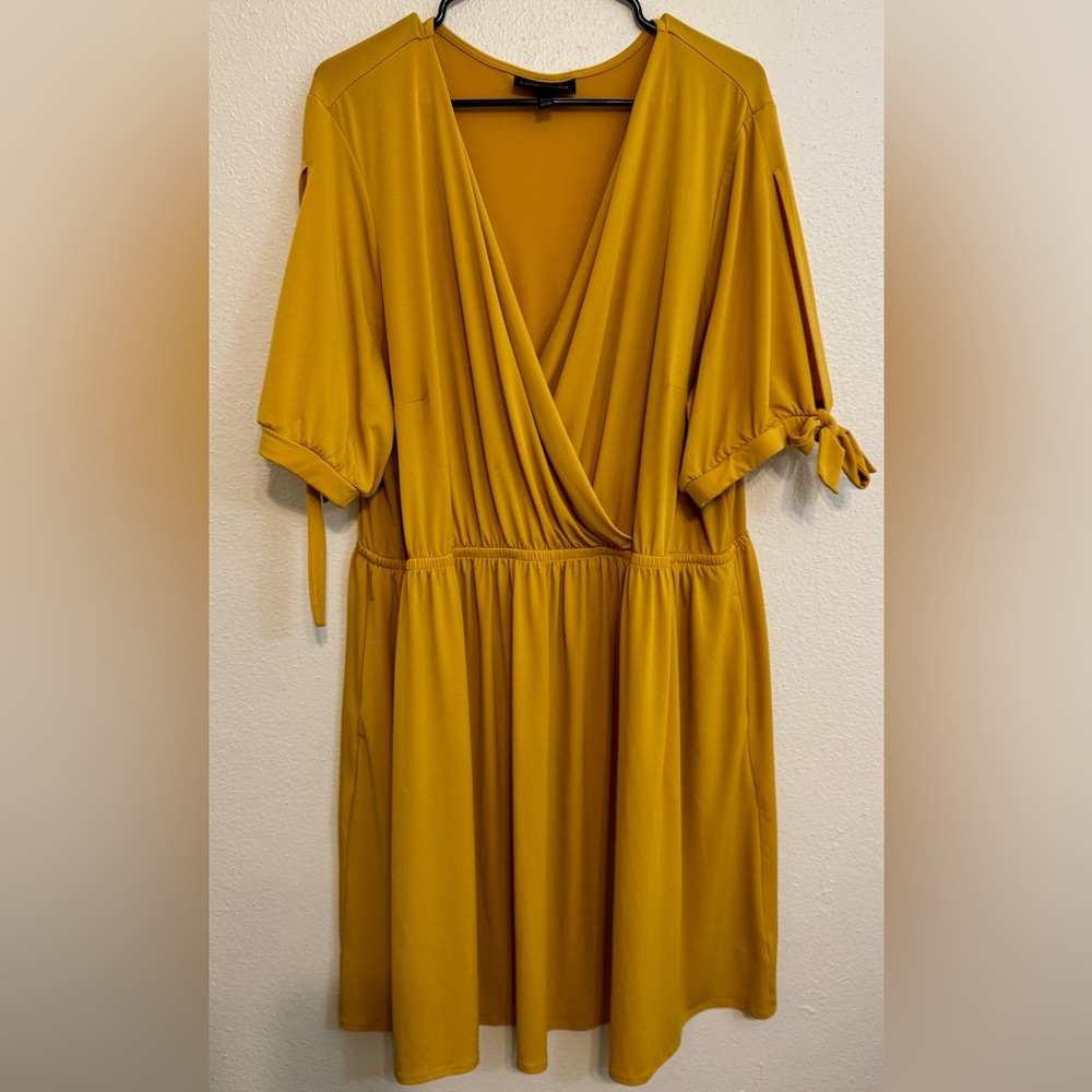Lane Bryant Yellow Pleated Midi Dress with pockets